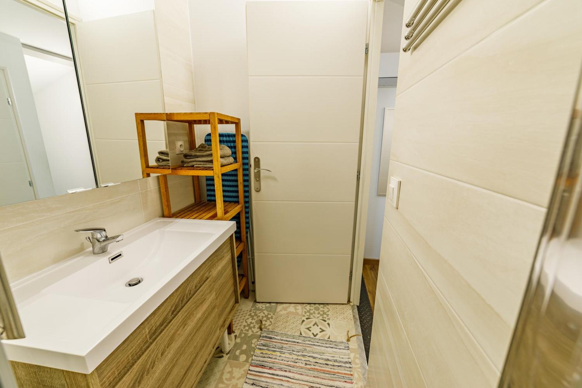T3 Residence De Tourisme Voltaire Hyeres Exterior photo